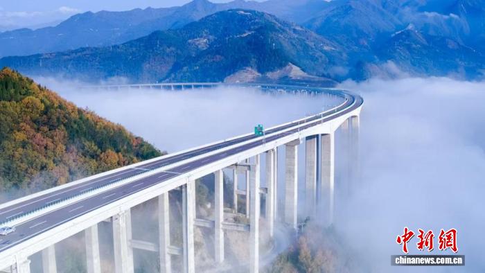 四川九寨沟至绵阳高速全线建成通车